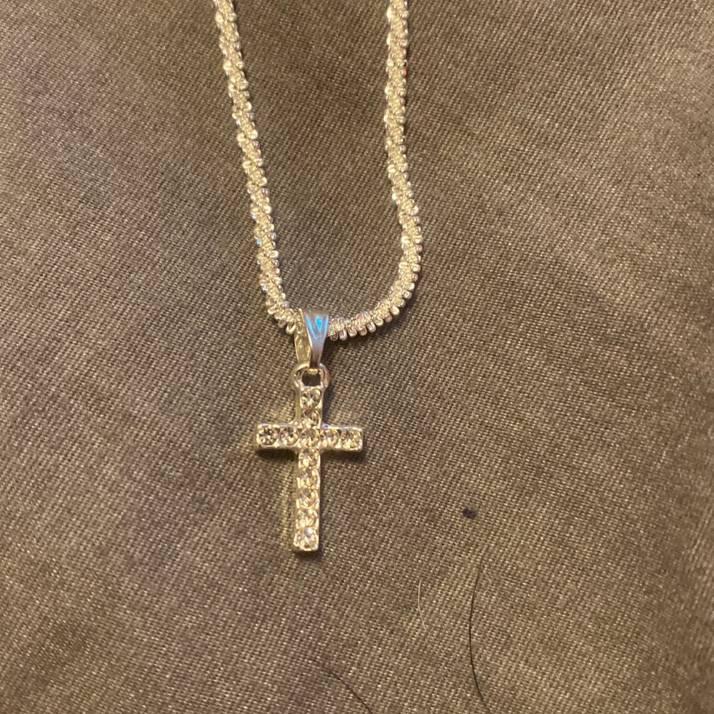 Fashion cross necklace